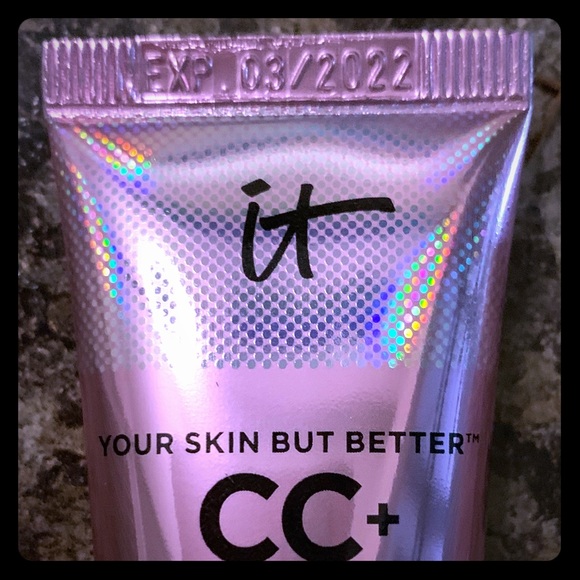 IT Cosmetics CC Cream Illumination-2 AVAILABLE! - Picture 4 of 6